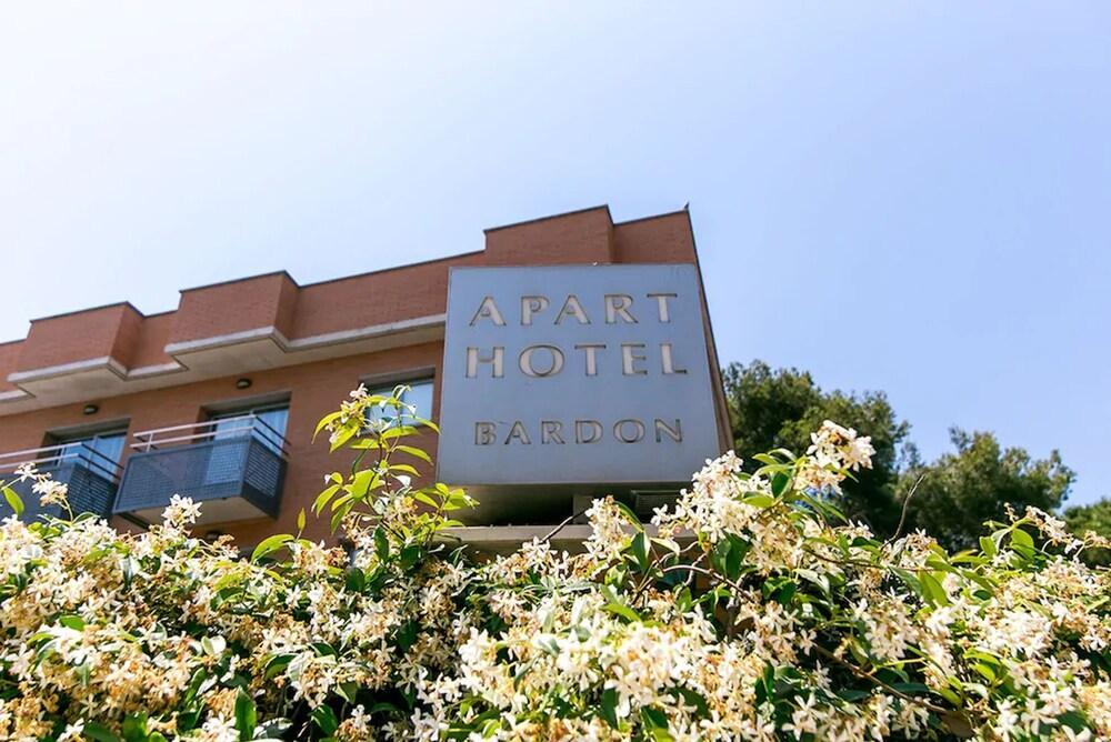 Aparthotel Bardon Castelldefels Exteriör bild
