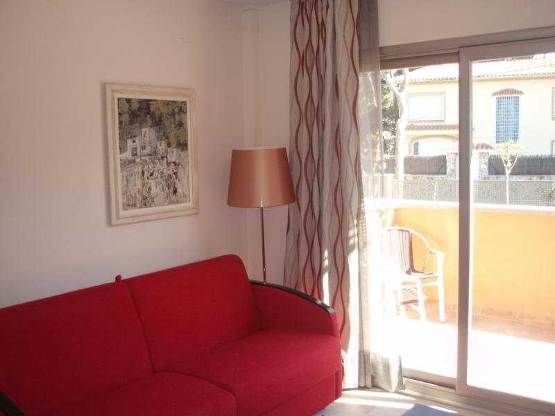 Aparthotel Bardon Castelldefels Exteriör bild